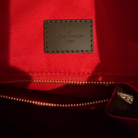 Louis Vuitton Brown Checkered Shoulder Bag - Picture 15 of 16